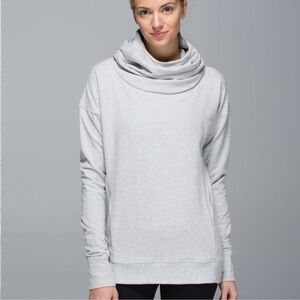 Lululemon Stress Less Hoodie in Heathered Gray Sz 6